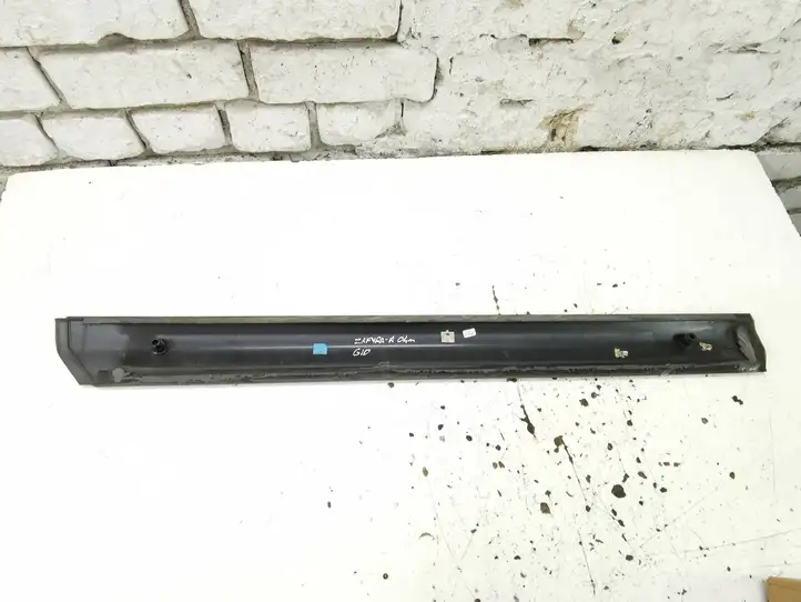 Opel Zafira A (1999 - 2003) 09270509 Молдинги задней двери — фото 3