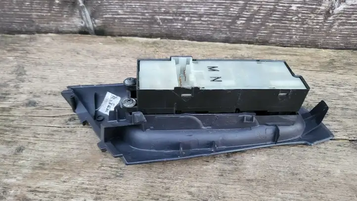 Nissan Almera N16 (2000 - 2010) 80961BM510 Блок кнопок стеклоподъемников — фото 4