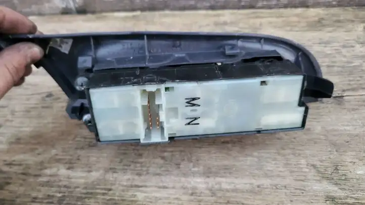 Nissan Almera N16 (2000 - 2010) 80961BM510 Блок кнопок стеклоподъемников — фото 5