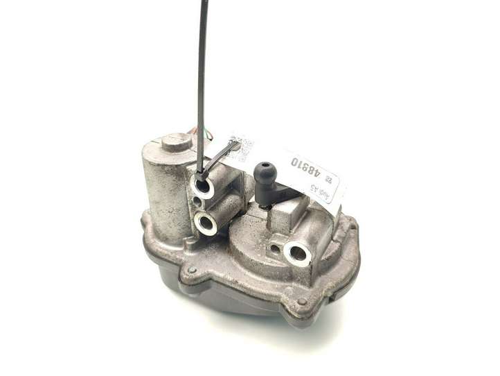 Audi A5 (2007 - 2011)  03L129086 Двигатель заслонки