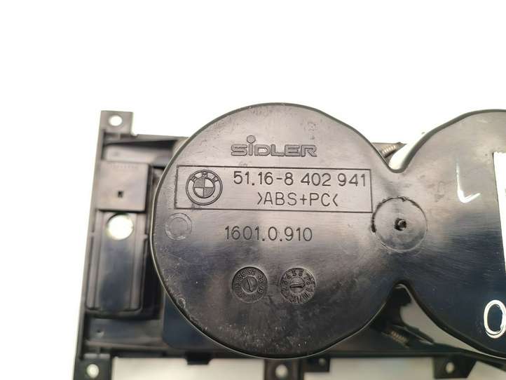 BMW X5 E53 (1999 - 2006)  8402941 Держатель чашки
