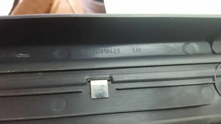 Volvo S40, V40 (2000 - 2004) 30818429 Внутренняя отделка переднего порога — фото 3