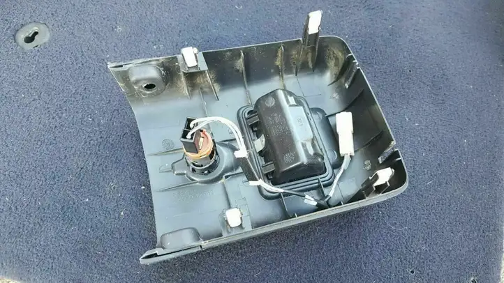 Toyota Avensis T250 (2006 - 2009) 7413002020 Задняя пепельница — фото 3