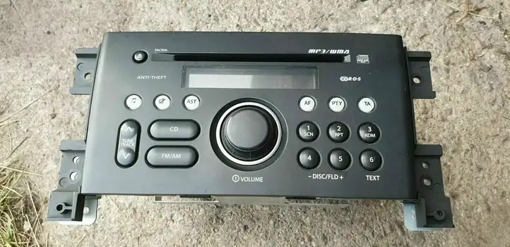 Suzuki Grand Vitara I (1998 - 2005) 3910165JD Магнитола / мультимедийная система — фото 1