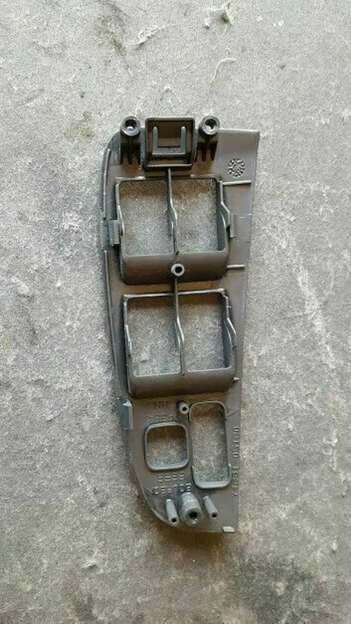 Toyota Avensis T250 (2006 - 2009) 7423105120 Накладка кнопки стеклоподъемника — фото 2