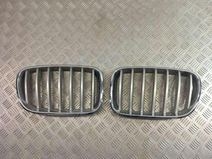 BMW X3 F25 (2010 - 2017)  7237421 Передняя решётка
