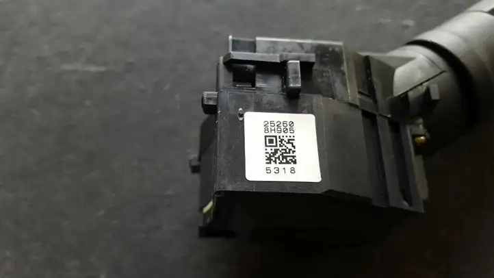 Nissan X-Trail T30 (2001 - 2007) 252608H905 Переключатель стеклоочистителей — фото 4