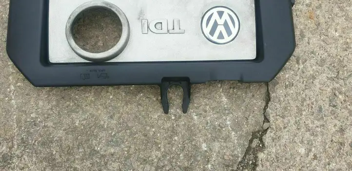 Volkswagen Touran I (2003 - 2010) 03g103925 Крышка двигателя декоративная — фото 3
