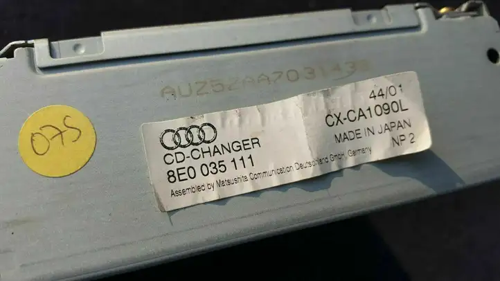 Audi A3/S3 8L (2000 - 2003) 8E0035111 CD/DVD чейнджер — фото 4