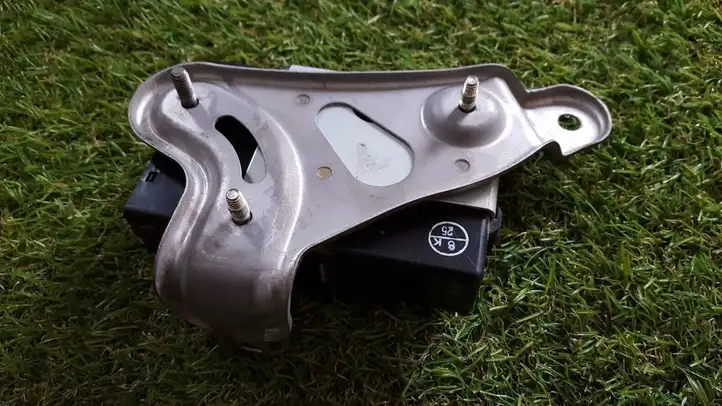 Lexus GS 300 350 430 450h (2004 - 2007) 8594076010 Реле предупреждения об ремнях безопасности — фото 4