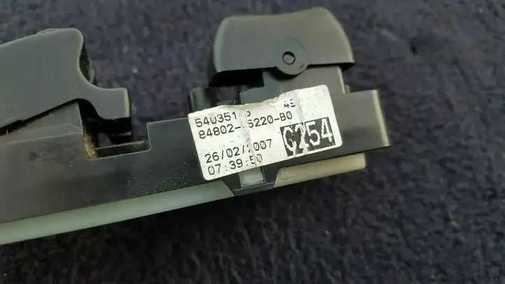 Toyota Avensis T250 (2006 - 2009) 7427105020 Блок кнопок стеклоподъемников — фото 3