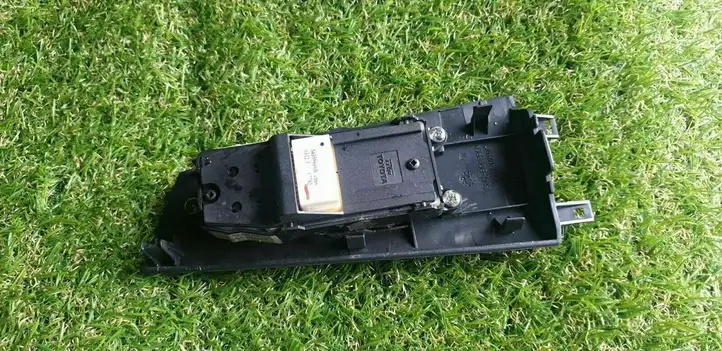 Toyota Corolla E120 E130 (2000 - 2004) 8480202211BO Кнопка стеклоподъемников — фото 5