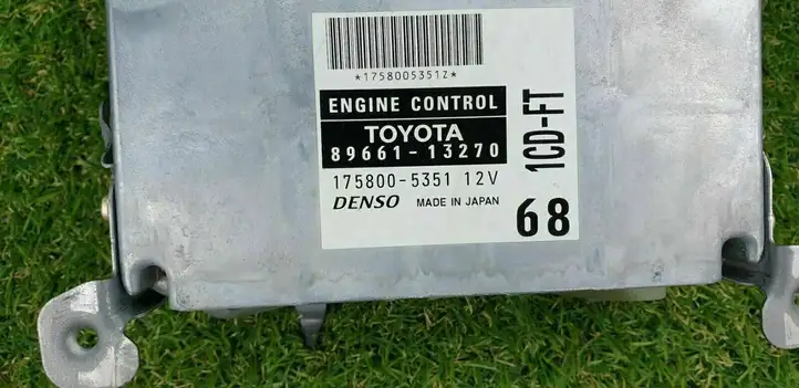 Toyota Avensis T250 (2003 - 2006) 8966113270 Блок управления двигателем (ЭБУ) — фото 5