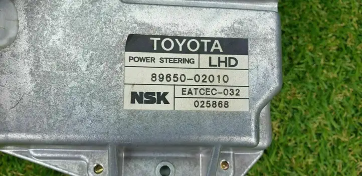 Toyota Corolla E120 E130 (2000 - 2004) 8965002010 Блок управления усилителем руля — фото 5