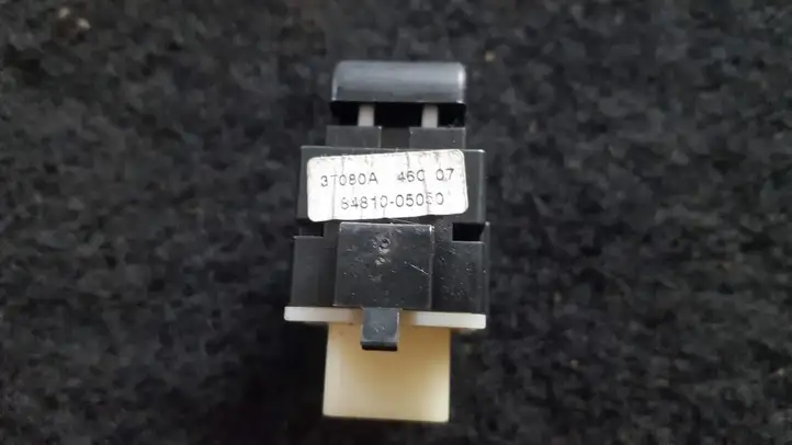 Toyota Avensis T250 (2003 - 2006) 8481005050 Блок кнопок стеклоподъемников — фото 4