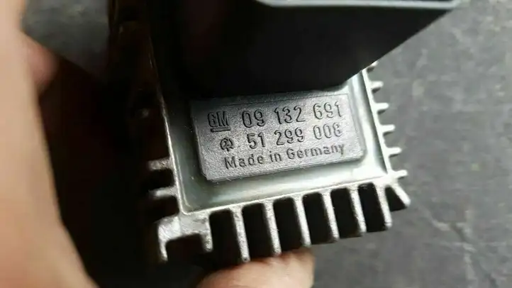 Saab 9-3 Ver1 (1998 - 2005) 09132691 Реле накала свечей — фото 2