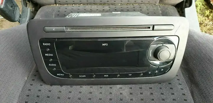 Seat Ibiza IV (6J,6P) (2008 - 2017) 6J2035153G Магнитола / мультимедийная система — фото 2