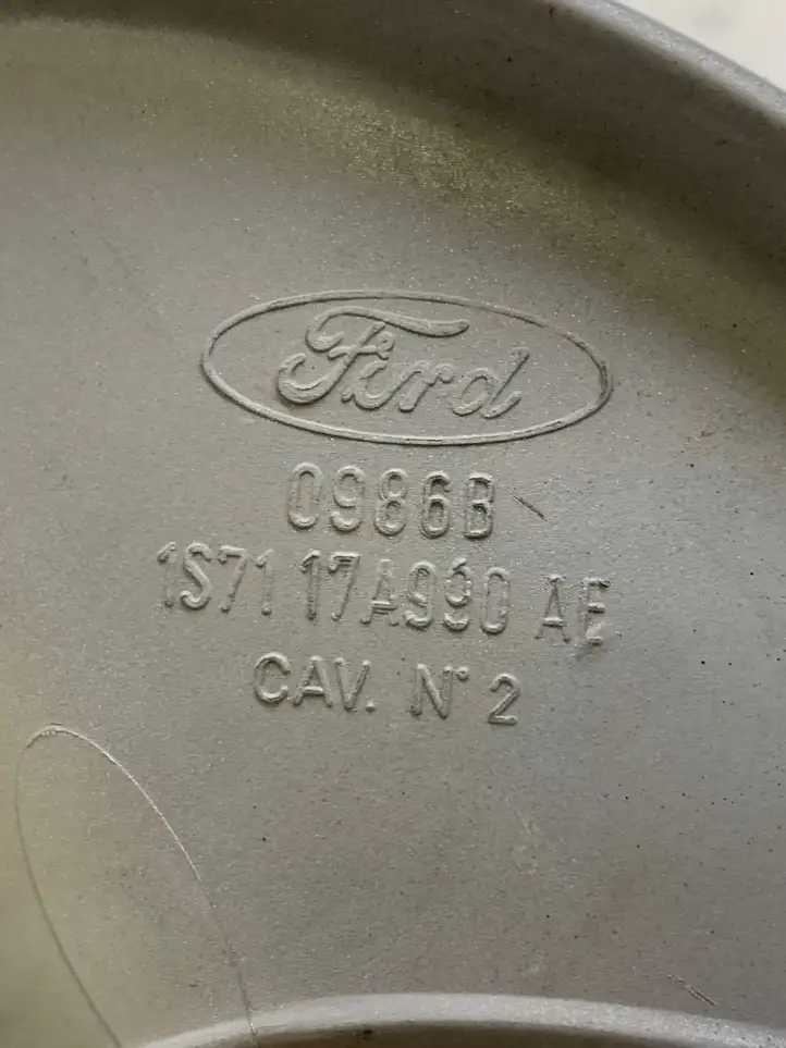 Ford Mondeo Mk III (2000 - 2007) 1S7117A990AE Нижняя решетка переднего бампера — фото 2