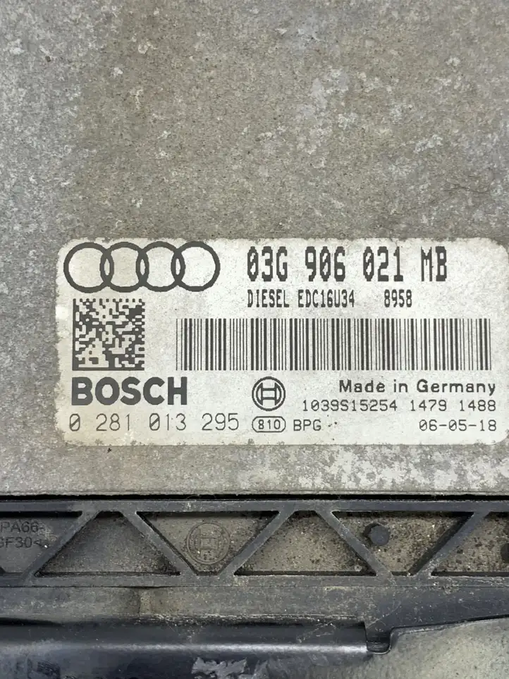 Audi A3/S3 8P (2004 - 2008) 03G906021MB Блок управления двигателем (ЭБУ) — фото 2
