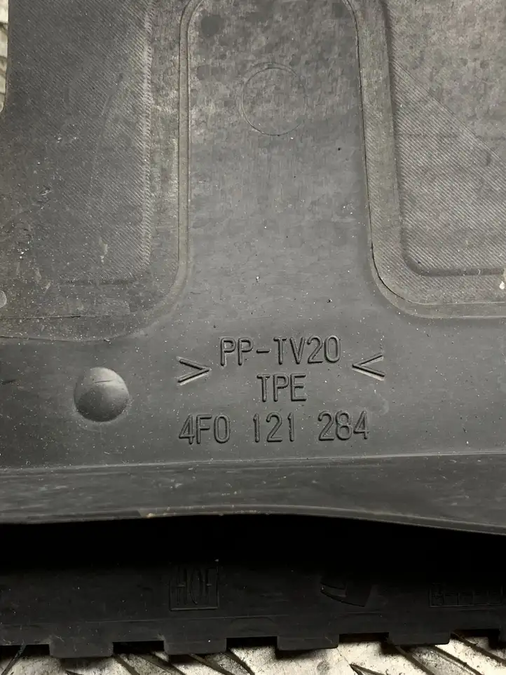 Audi A6 S6 C6 4F (2004 - 2008) 4F0121284 Дефлектор воздуха — фото 2
