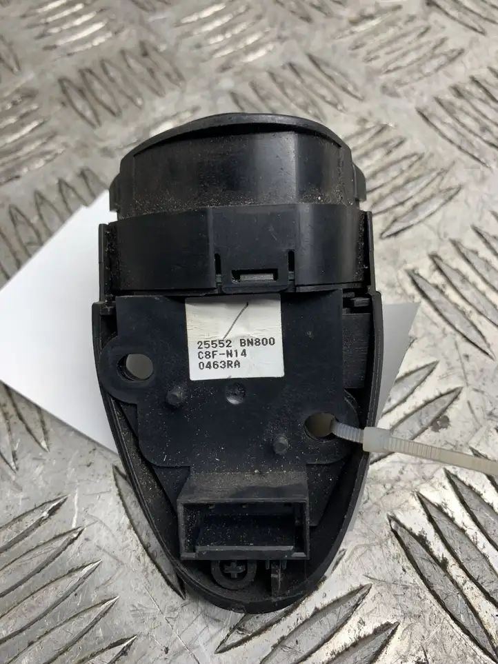 Nissan Almera N16 (2000 - 2010) 25552BN800 Кнопки на рулевом колесе — фото 3
