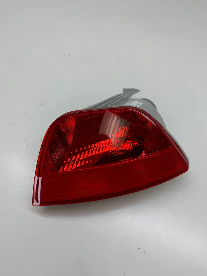 Ford Focus (2005 - 2008) 5M5115K273AA Задняя противотуманная фара — фото 1