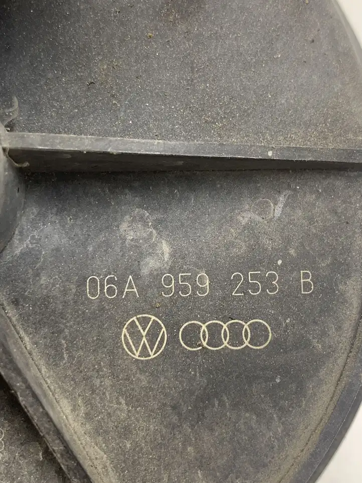 Volkswagen PASSAT B5.5 (2001 - 2005) 3B0906613 Насос вторичного воздуха — фото 5