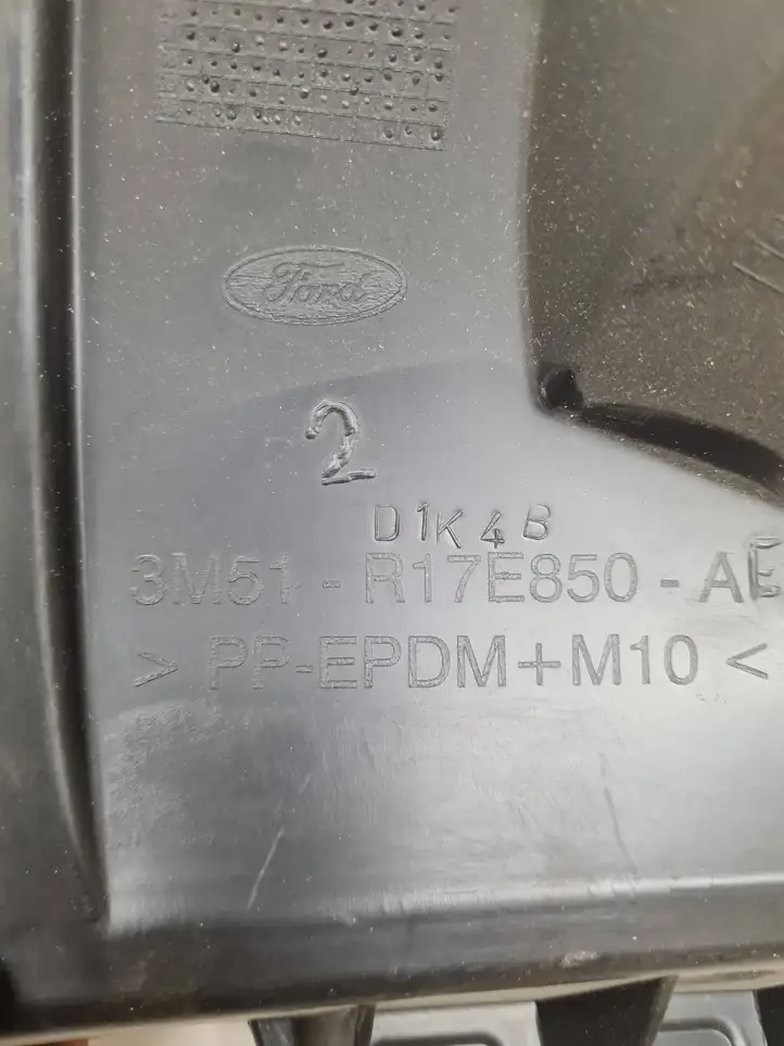 Ford Focus C-MAX (2003 - 2010) 3M51R17E850AE Кронштейн заднего бампера — фото 2