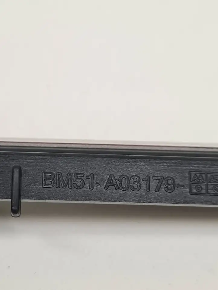 Ford Focus (2011 - 2015) BM51A03179 Накладка стоек лобового стекла — фото 2