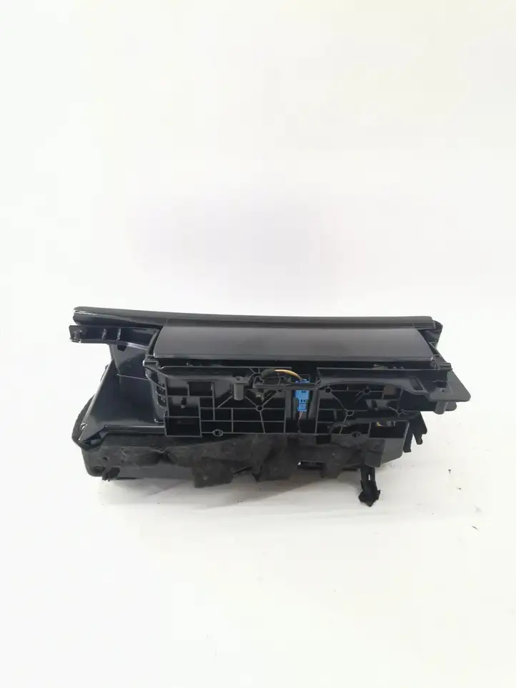 Mercedes-Benz C W204 (2007 - 2014) A204680339 Вещевой ящик — фото 3