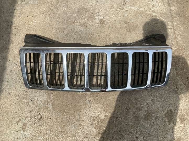Jeep Grand Cherokee (2004 - 2010)  55156814AE Передняя решётка