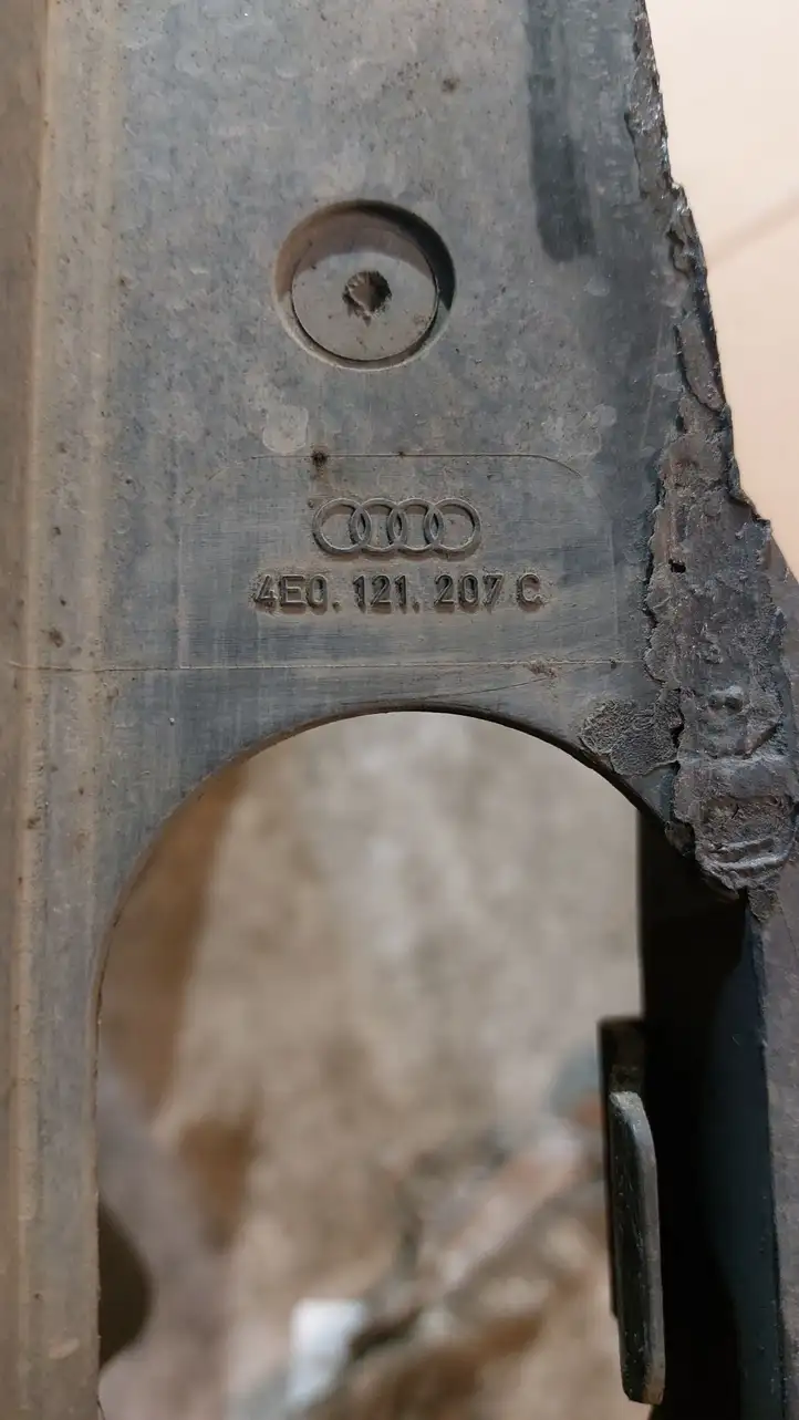 Audi A8 S8 D3 4E (2002 - 2005) 4E0959455F Дифузор радиатора — фото 5