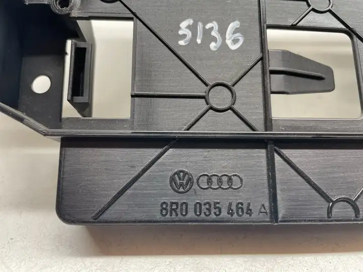 Audi Q5 SQ5 (2012 - 2017) Кронштейн усилителя звука — фото 3