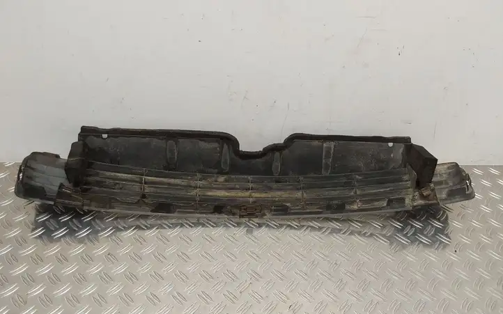 Toyota Prius (XW30) (2009 - 2015) 5311247040 Нижняя решетка переднего бампера — фото 3