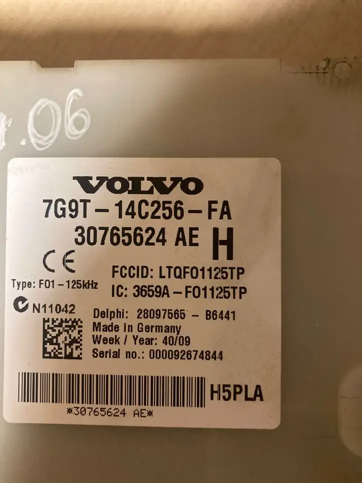 Volvo XC60 (2008 - 2013) 7G9T14C256FA Модуль комфорта — фото 2