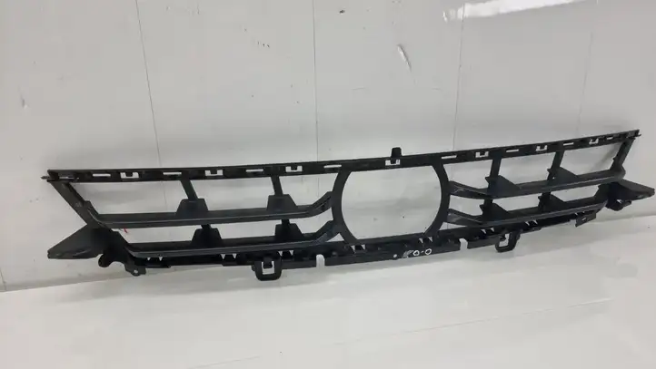 BMW X5 G05 (2018 - ) 7421805 Нижняя решетка переднего бампера — фото 1