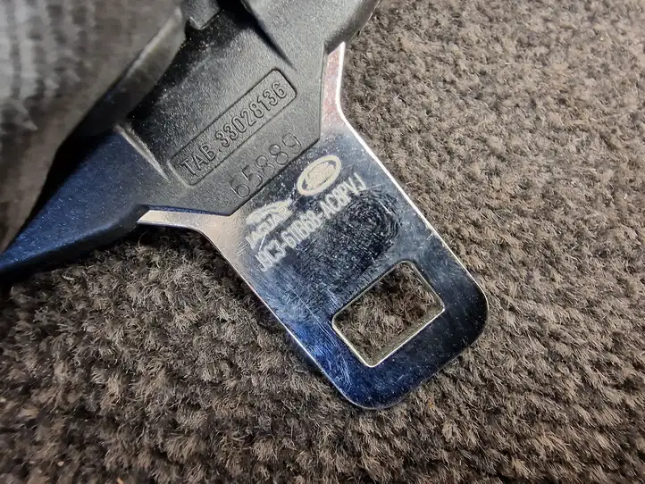 Land Rover Evoque II (2018 - ) J9C3611B68AC Задний ремень безопасности — фото 5