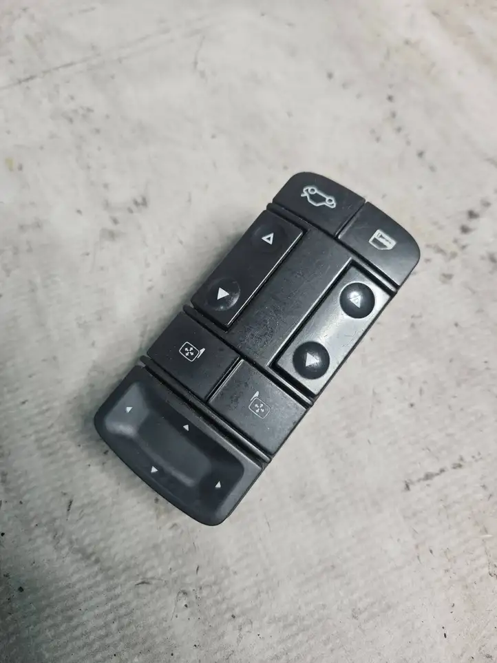 Opel Vectra C (2005 - 2009) 09185952 Блок кнопок стеклоподъемников — фото 1