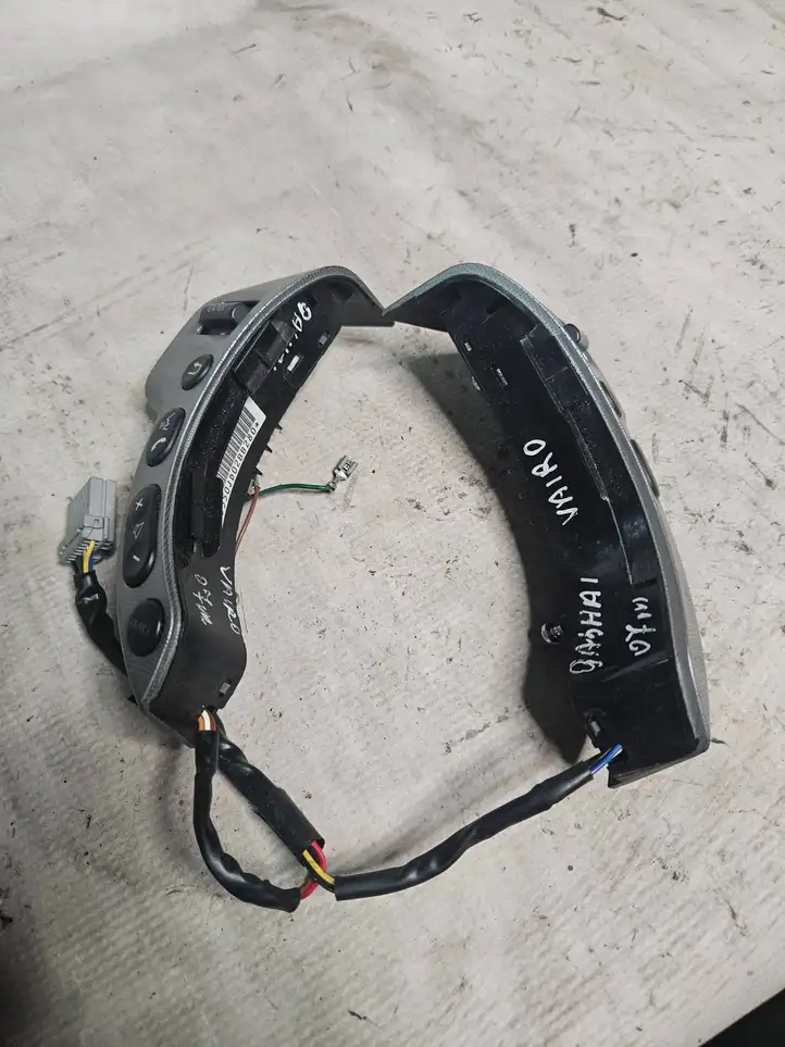 Nissan Qashqai (2006 - 2010) 25550JD02BB280 Кнопки на рулевом колесе — фото 1