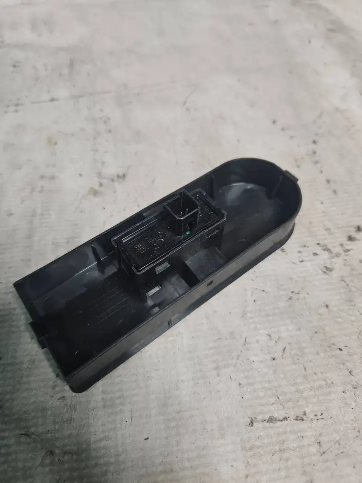 Opel Astra H (2004 - 2009) 13228709 Кнопка стеклоподъемников — фото 2