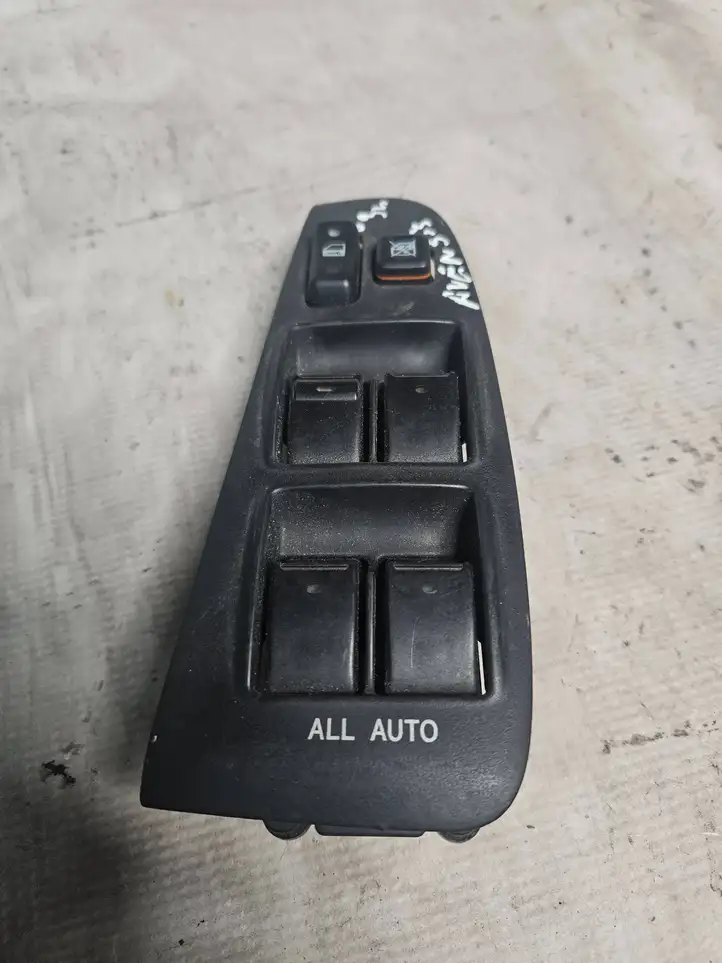 Toyota Avensis T250 (2006 - 2009) 8482005100 Блок кнопок стеклоподъемников — фото 1