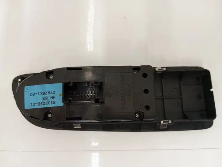 BMW 1 E81 E87 (2004 - 2011) 9132099 Кнопка стеклоподъемников — фото 2