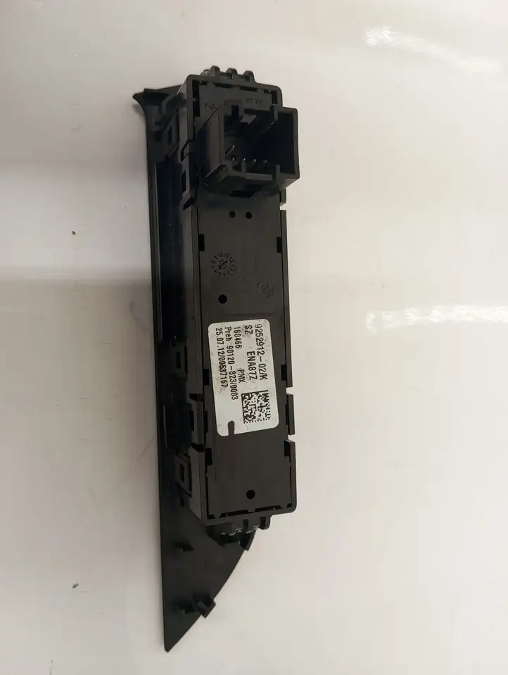 BMW 3 F30 F35 F31 (2012 - 2018) 9252912 Другие включатели / ручки/ переключатели — фото 2