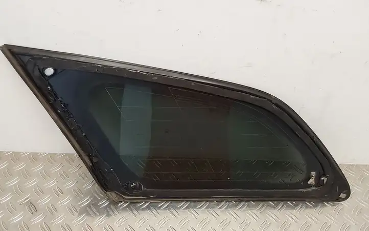 Toyota Avensis T270 (2009 - 2012) Заднее боковое стекло — фото 3