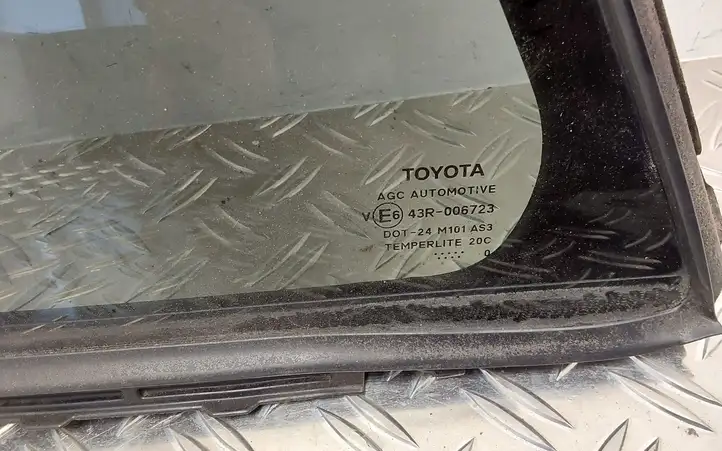 Toyota Avensis T270 (2009 - 2012) Форточка двери — фото 3