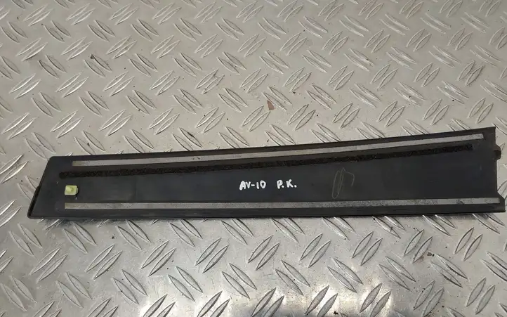 Toyota Avensis T270 (2009 - 2012) 7575605010 Прочие внешние детали — фото 4