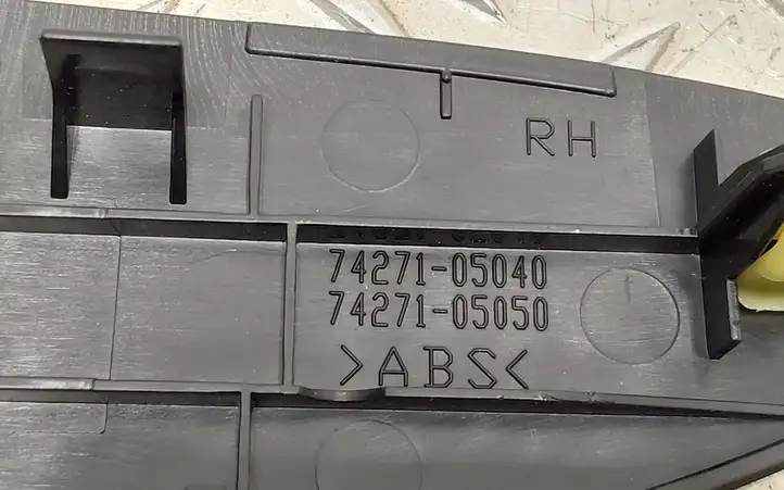 Toyota Avensis T270 (2009 - 2012) 8481005070 Блок кнопок стеклоподъемников — фото 3