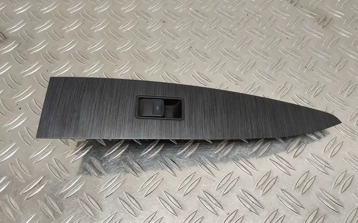 Toyota Avensis T270 (2009 - 2012) 7423105220 Блок кнопок стеклоподъемников — фото 1