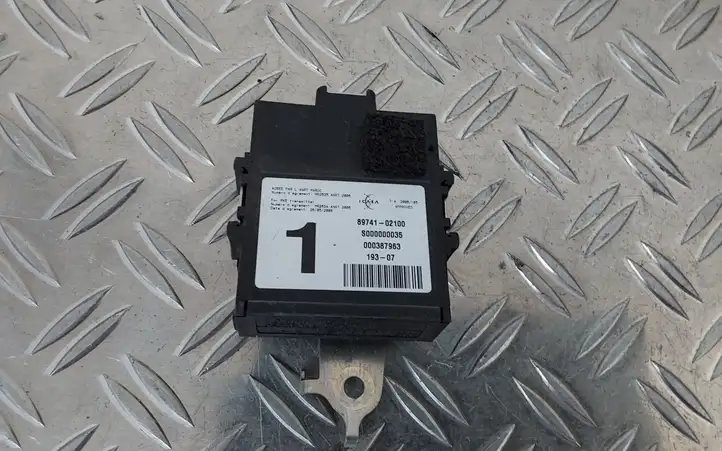 Toyota Auris 150 (2006 - 2012) 8974102100 Блок управления дверью — фото 1