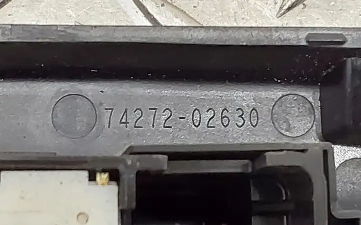 Toyota Auris E180 (2012 - 2018) 7427202630 Кнопка стеклоподъемников — фото 2